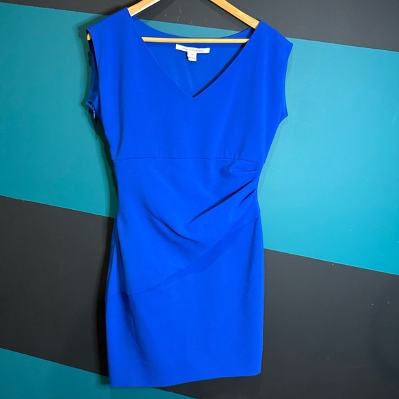 Diane Von Furstenberg Blue Ruched Sheath Midi Dress - Picture 3 of 12